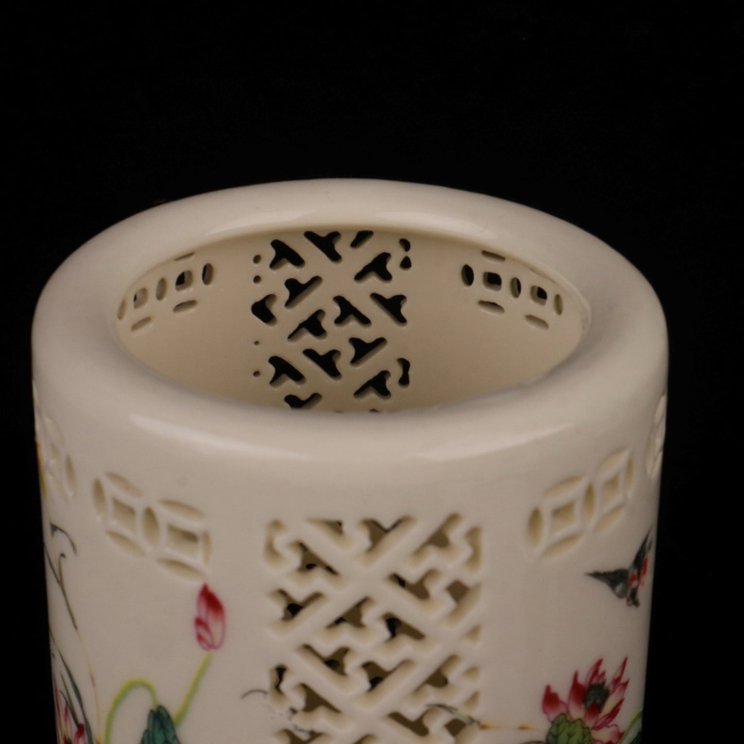 Pink lotus flower and bird pattern hollow pen holder