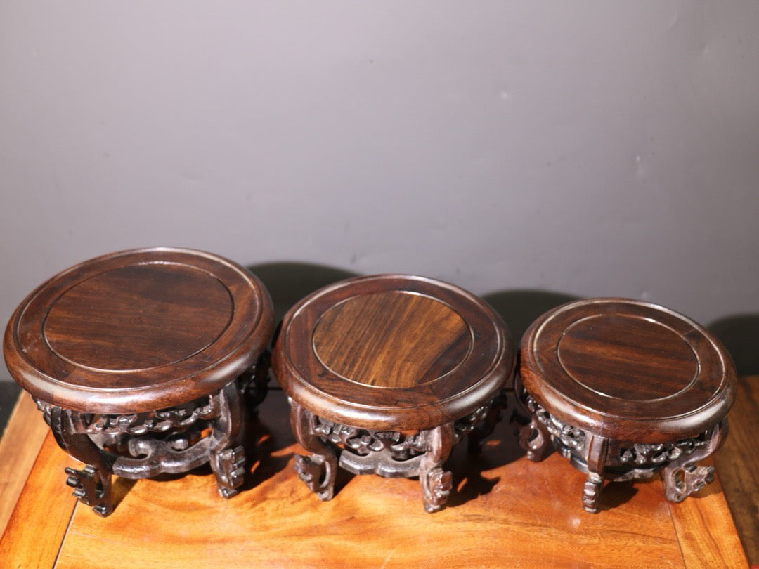 Chinese antique rosewood bent leg base ornament