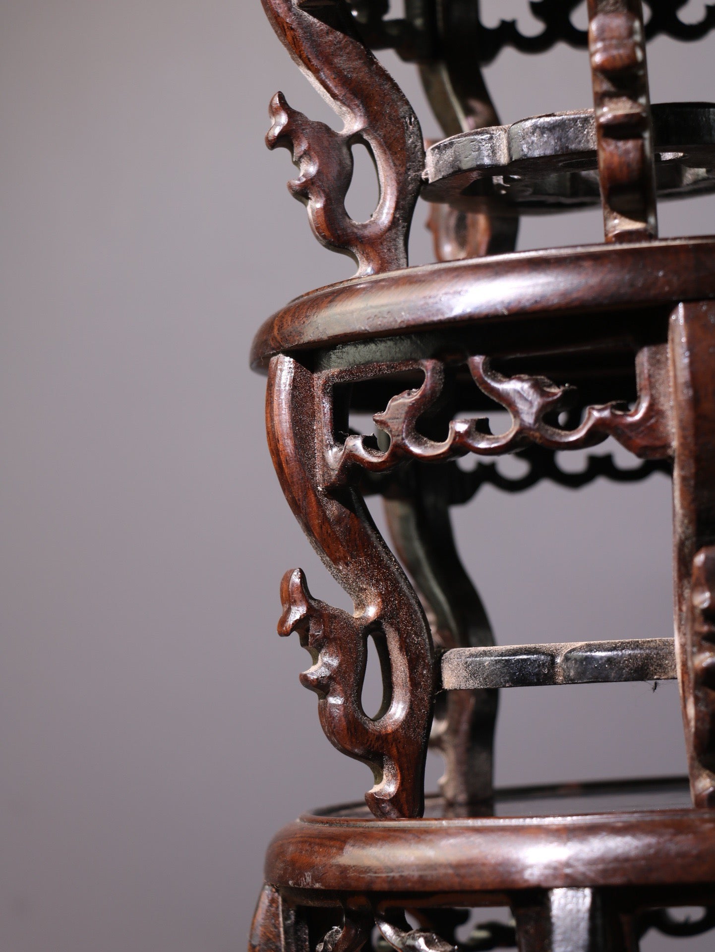 Chinese antique rosewood bent leg base ornament