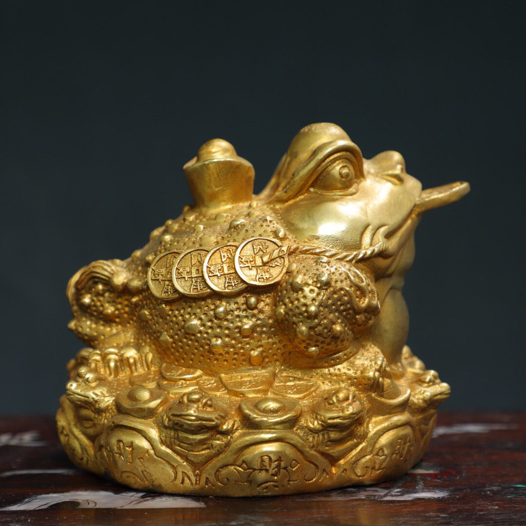 Chinese antique golden toad ornaments