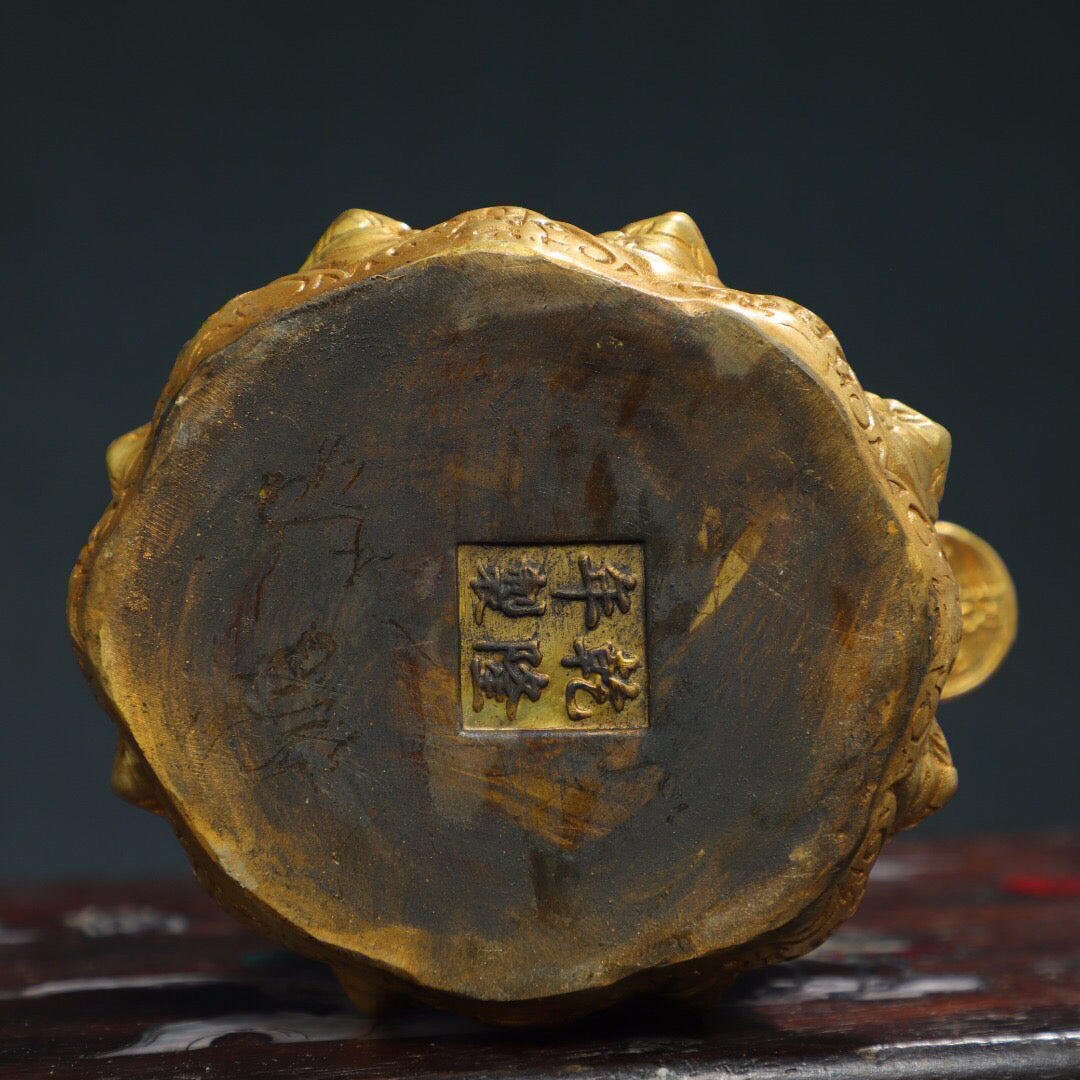 Chinese antique golden toad ornaments