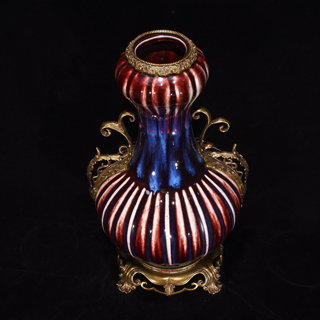 Cucumber Ridge Wrapped Copper Reflux Garlic Bottle