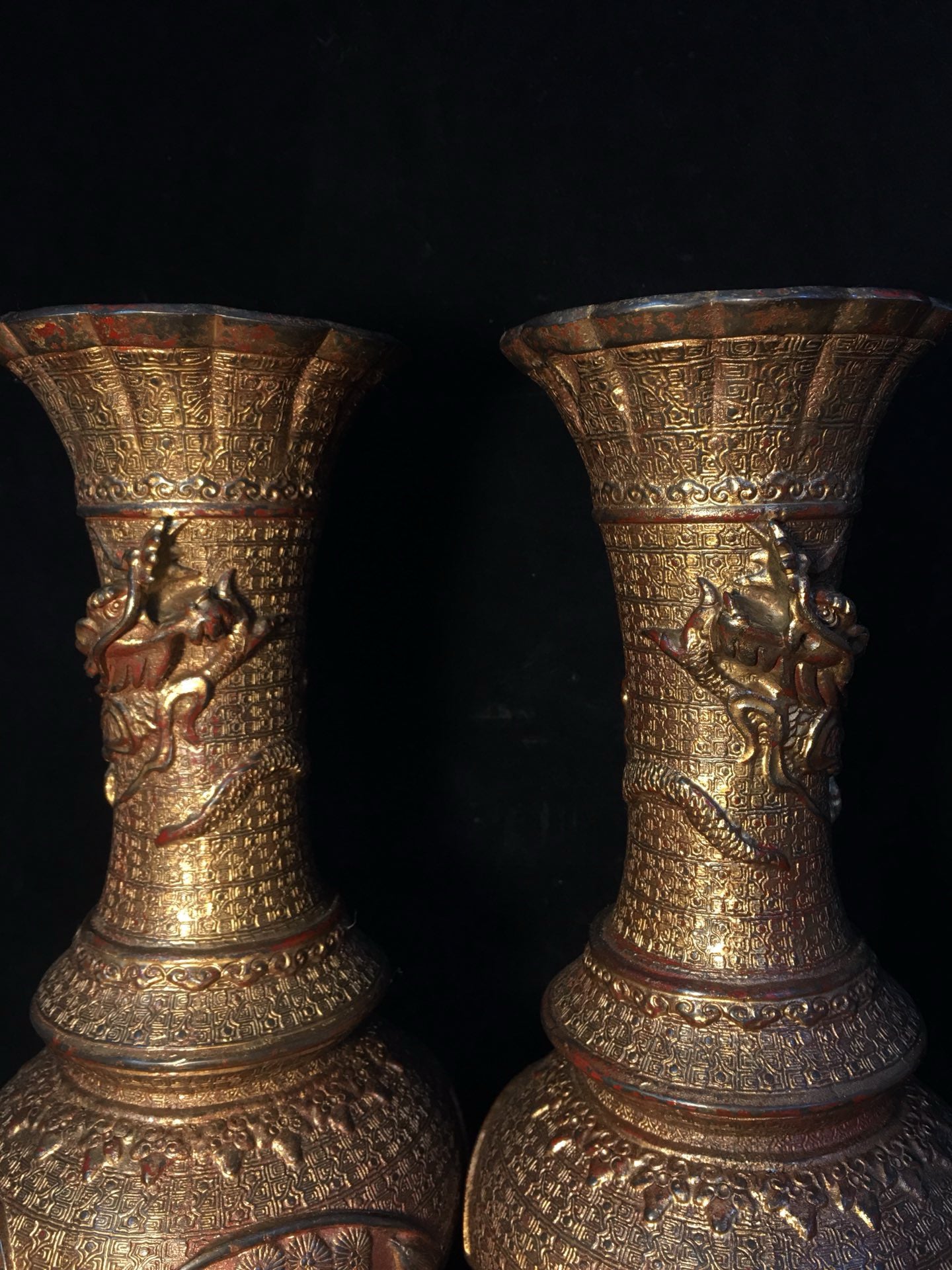 Chinese antique pure copper dragon vase