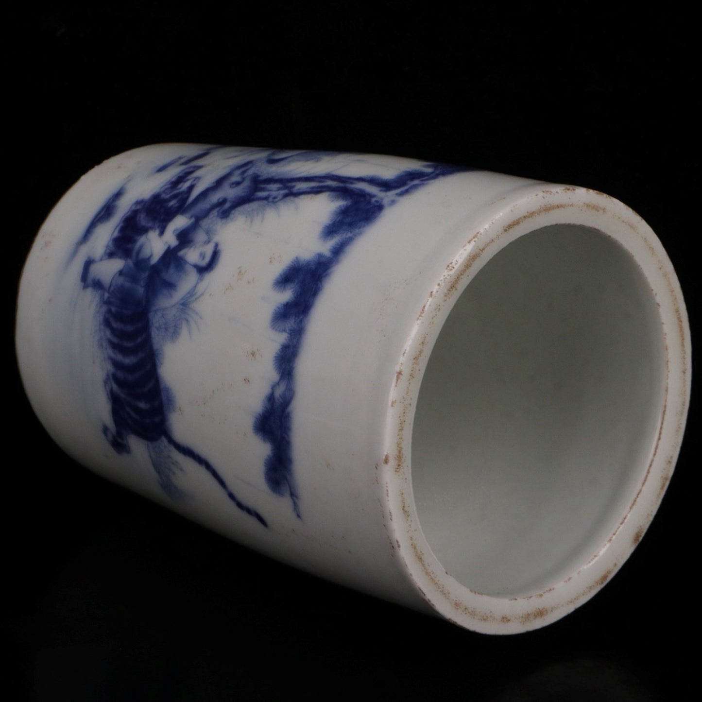 Golden Melon Wusong Tiger Beating Pattern Pen Holder