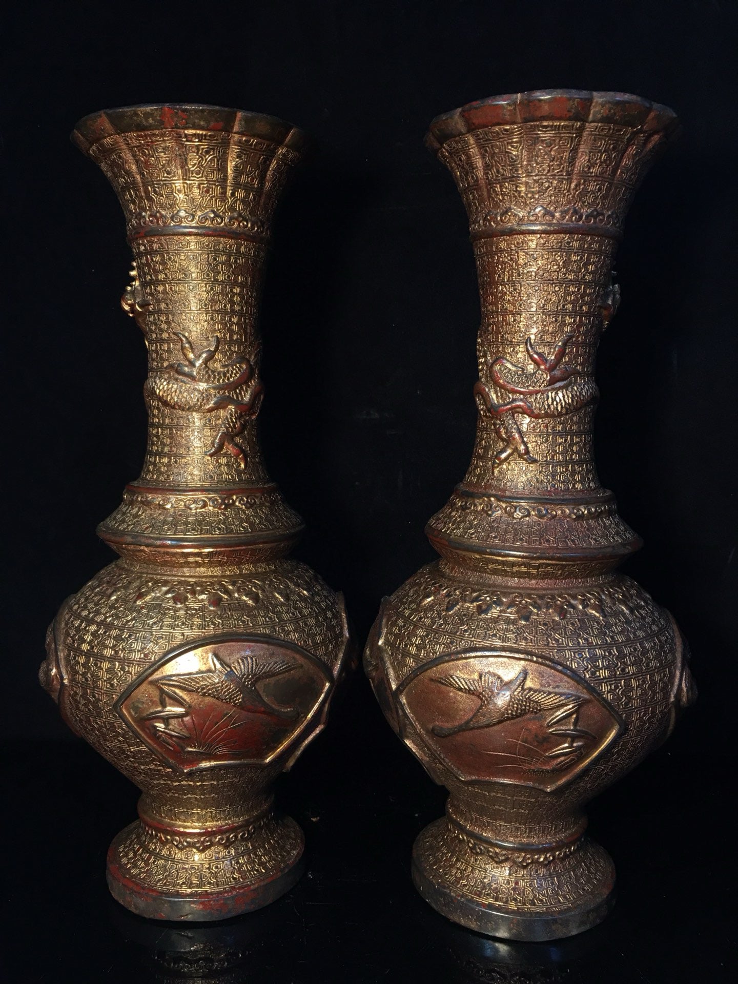Chinese antique pure copper dragon vase