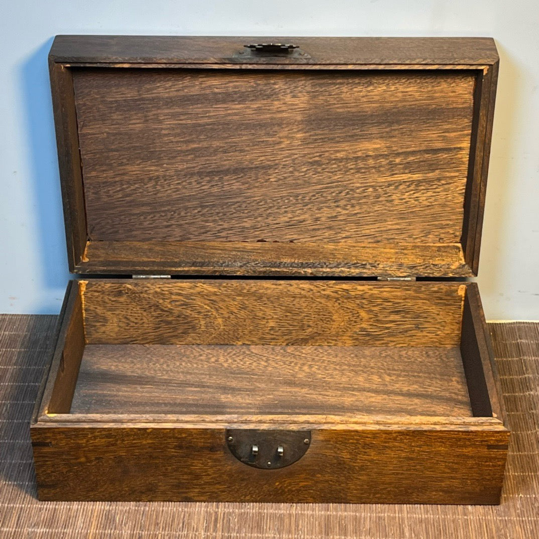 Ancient Chinese rosewood inlaid shell carving storage box, jewelry box