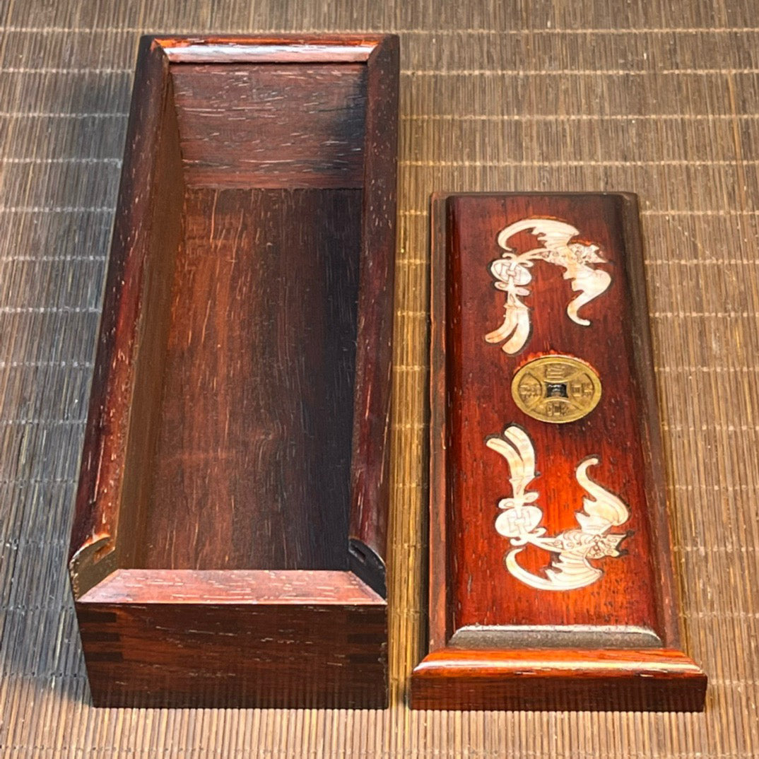 Ancient Chinese blood sandalwood inlaid with shell carving rectangular storage box, jewelry box