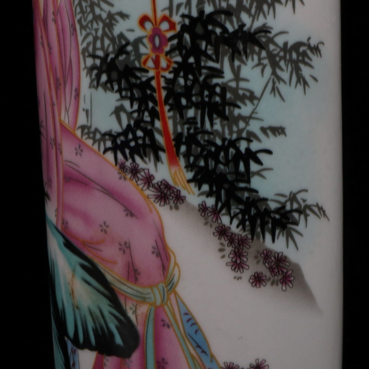 Pink Talent and Beauty Pattern Round Pen Holder
