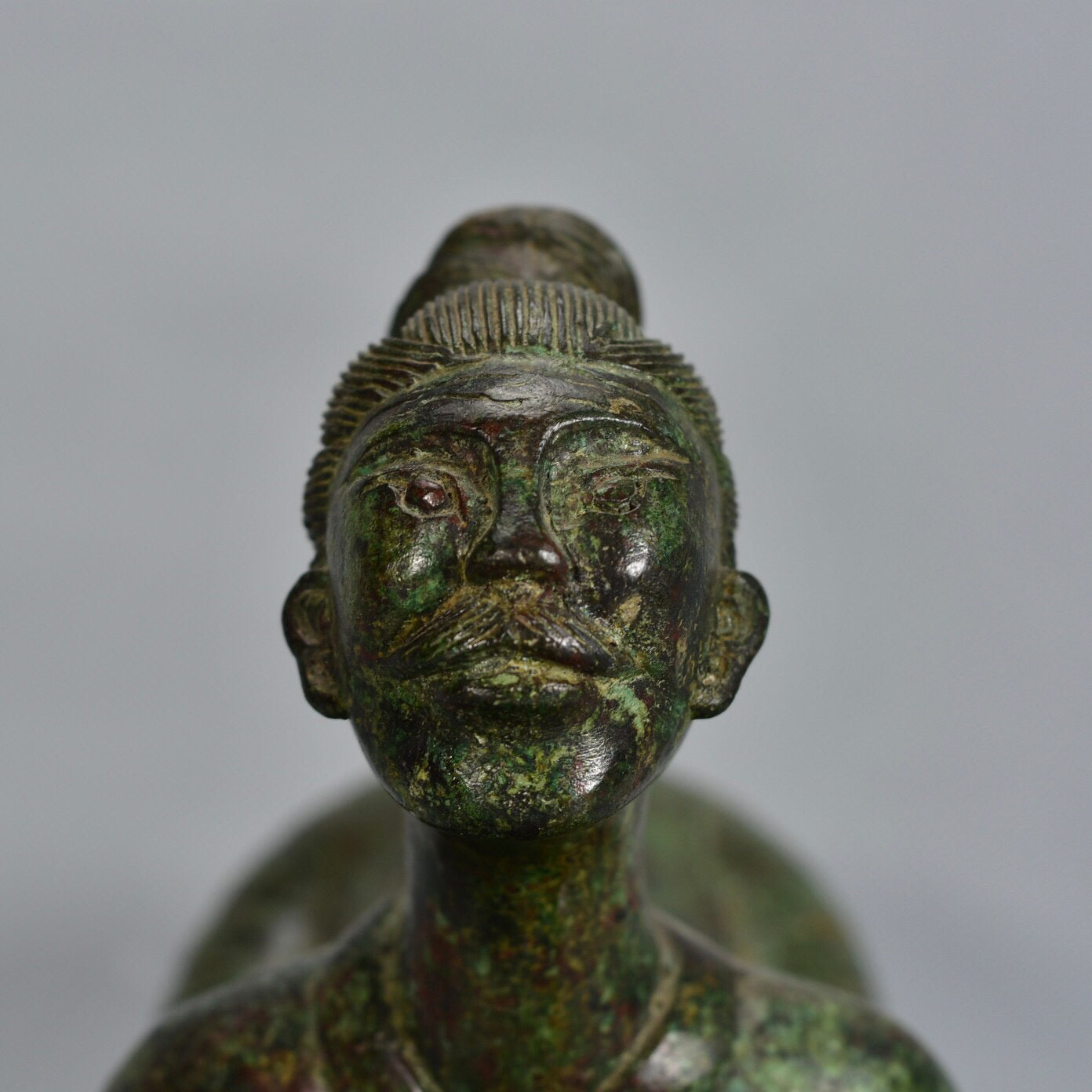 Chinese antique bronze maid