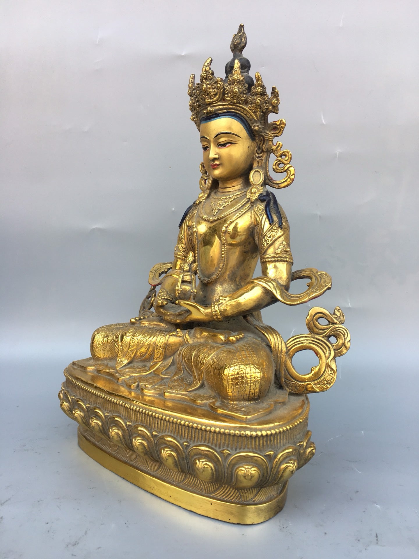 Chinese antique pure copper Bodhisattva statue