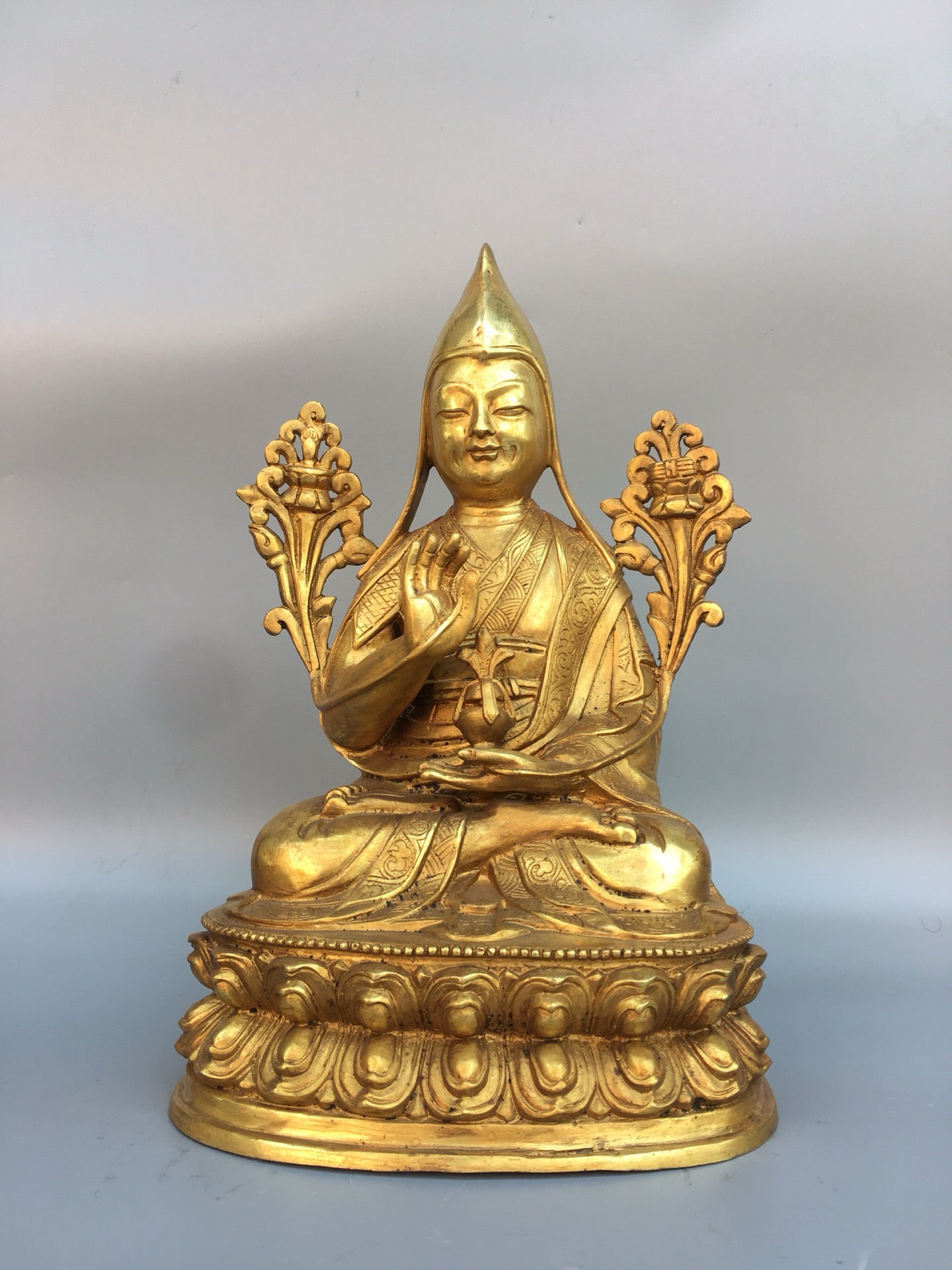 Chinese antique pure copper Bodhisattva statue