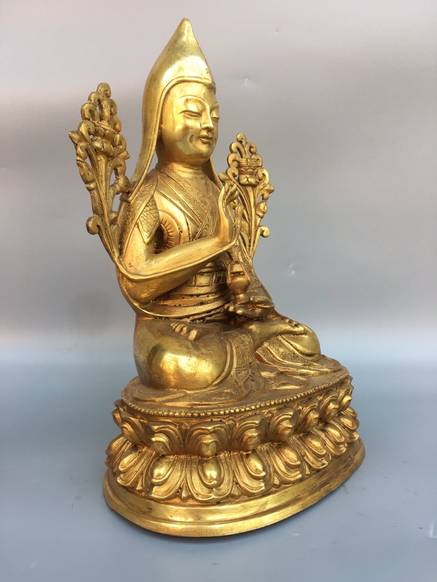 Chinese antique pure copper Bodhisattva statue