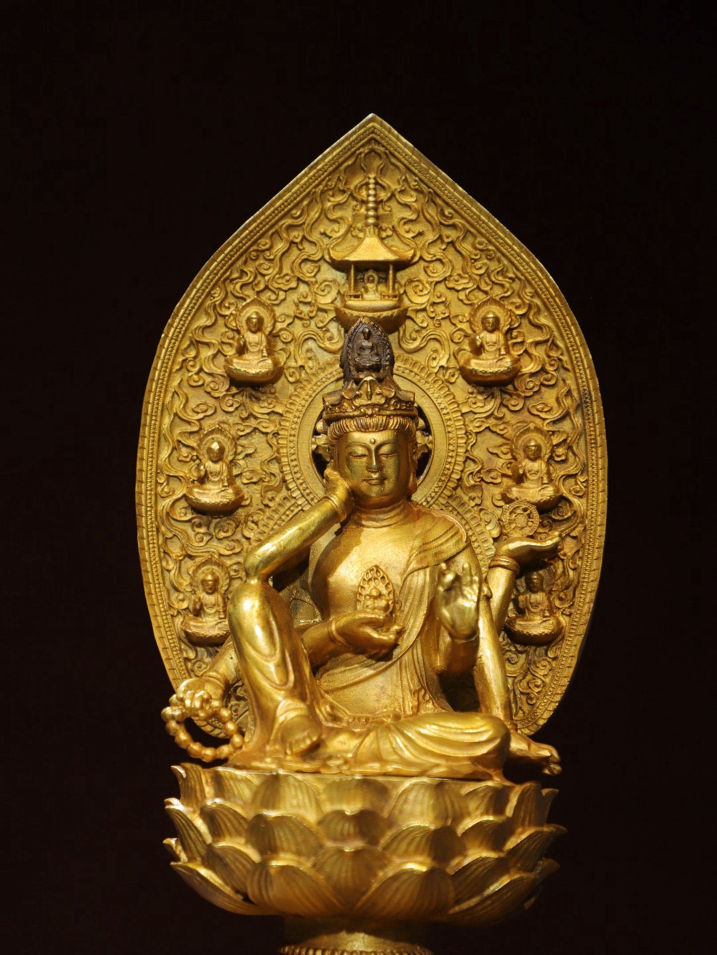 Bronze gilded statue of Guanyin with six arms, Buddha statue