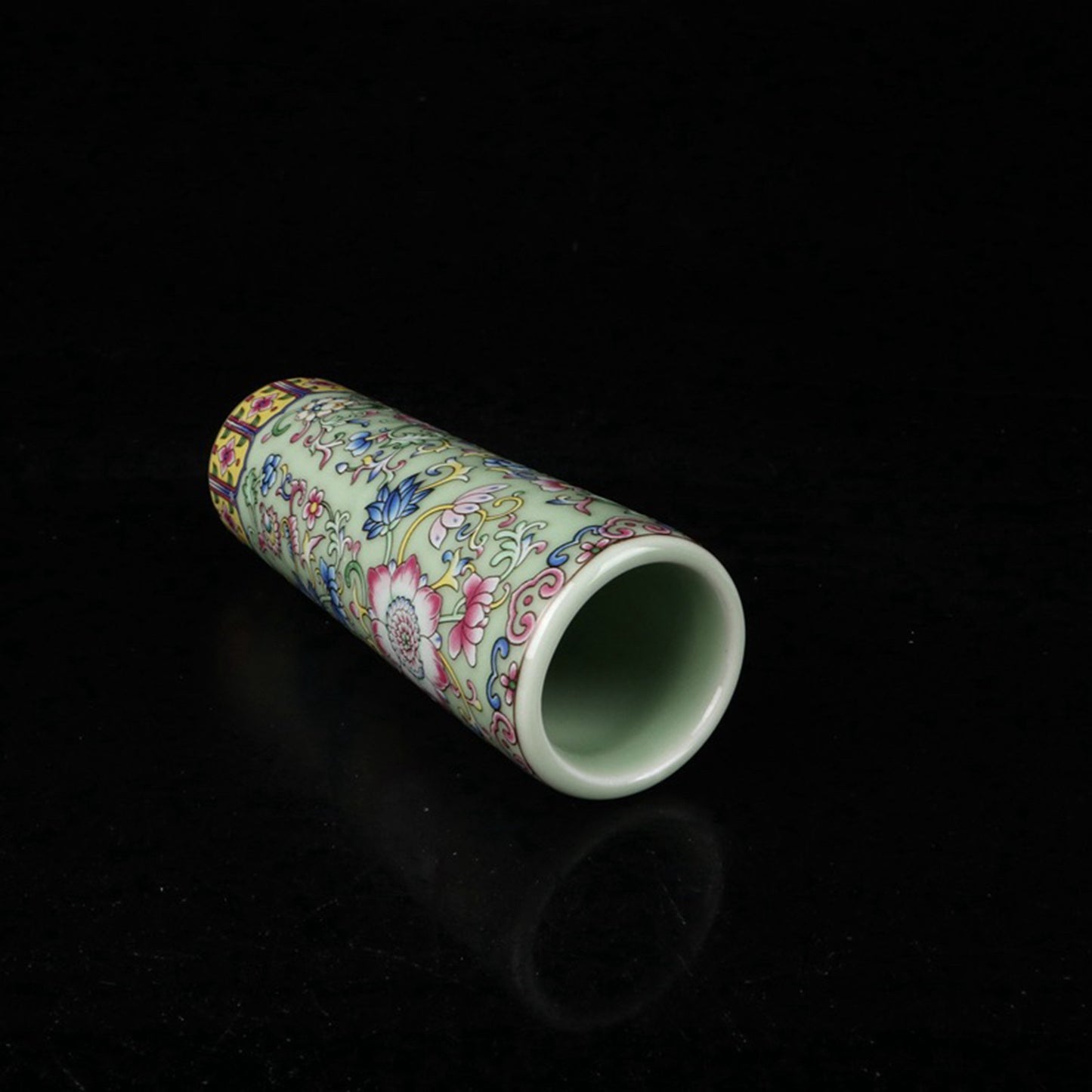Meiziqing enamel colored small pen holder