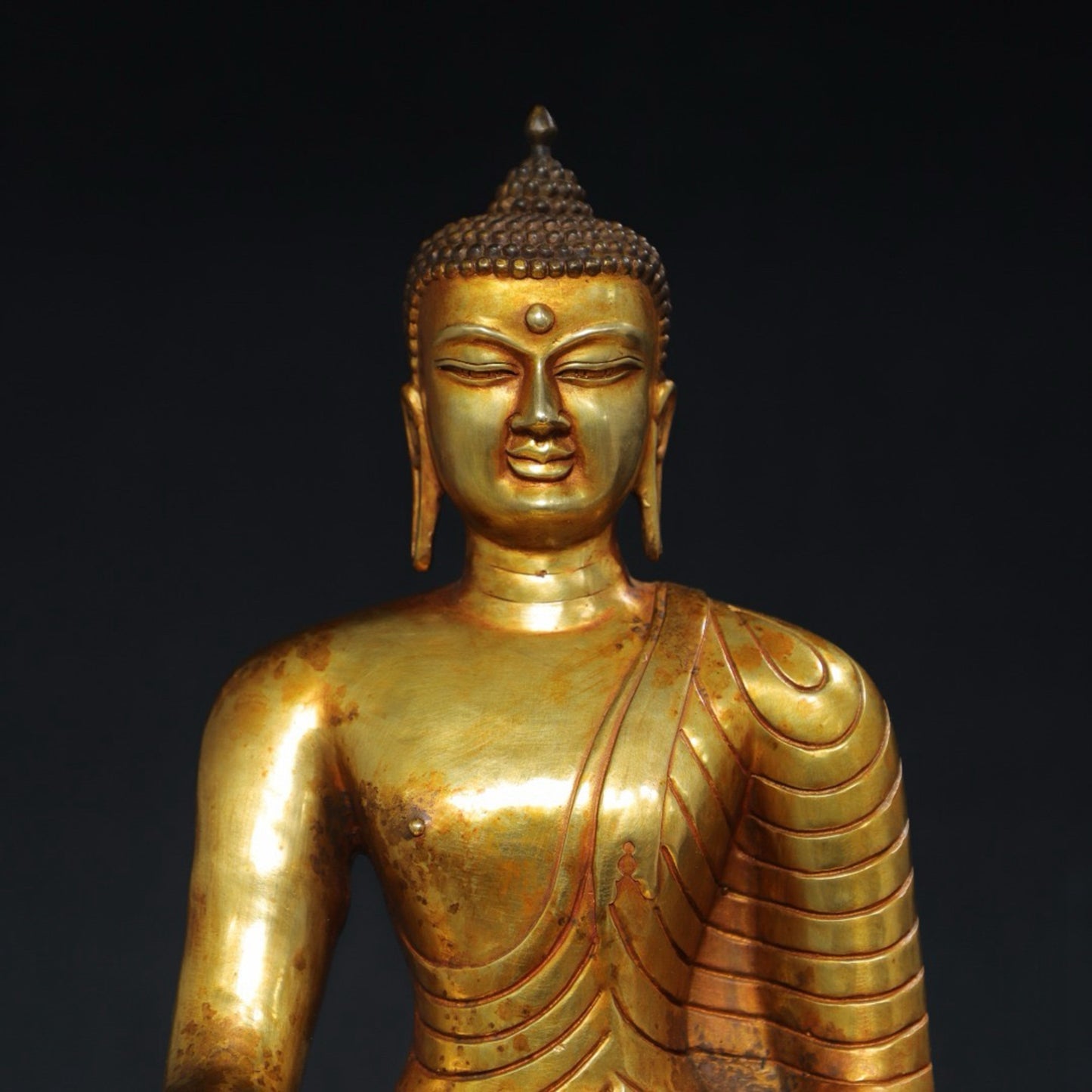 Bronze gilded Buddha statue of the Great Sun Tathagata