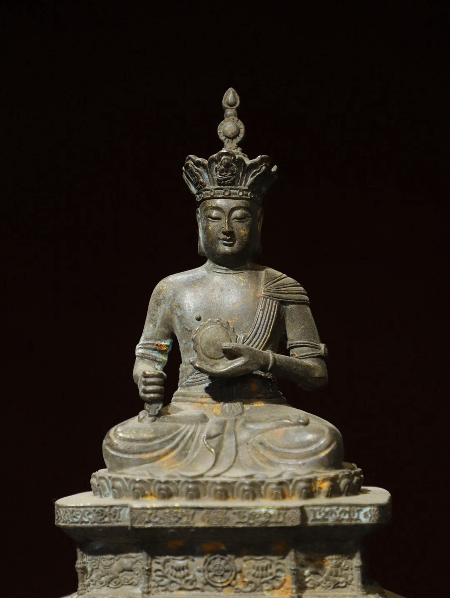 Bronze gilded Buddha statue of the Immovable Ming King