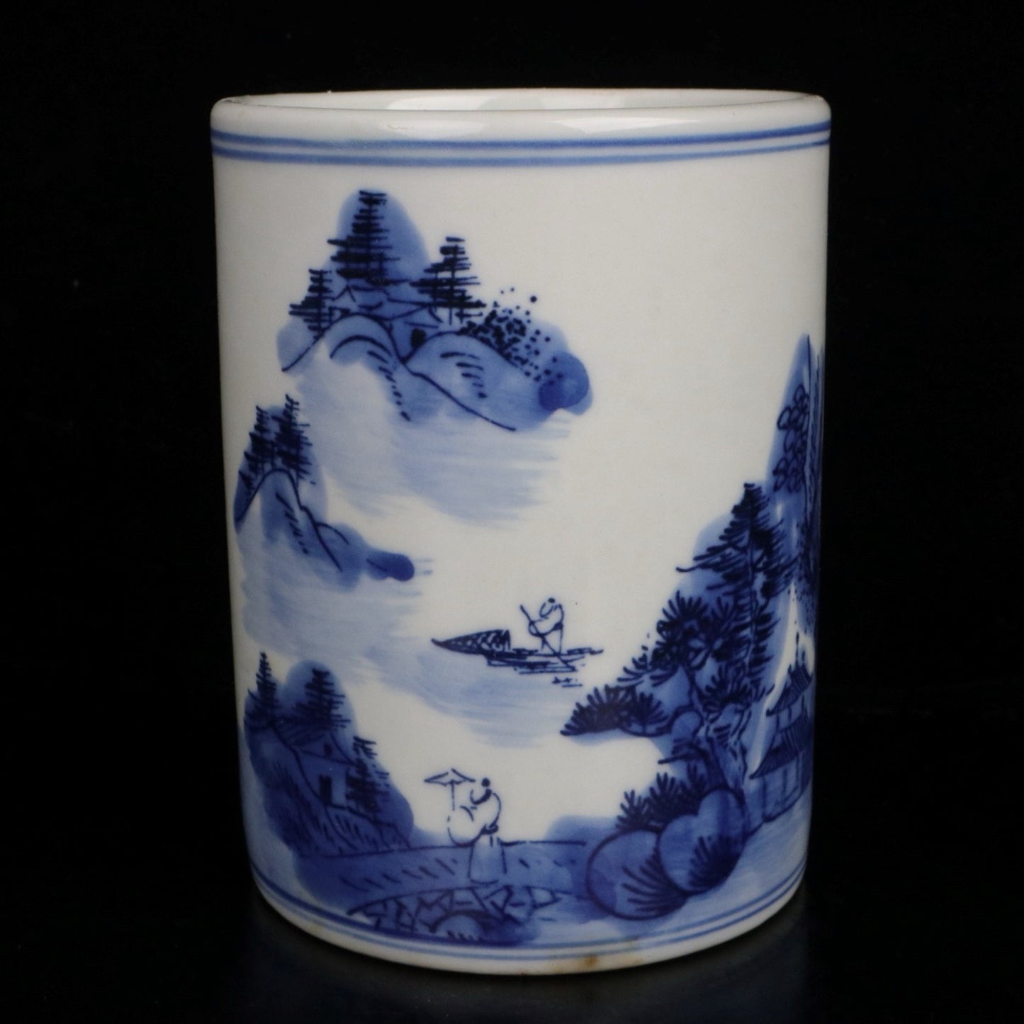 Blue and white landscape patterned small pen holder