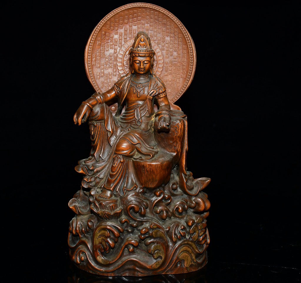 Small leaved boxwood free Guanyin ornament