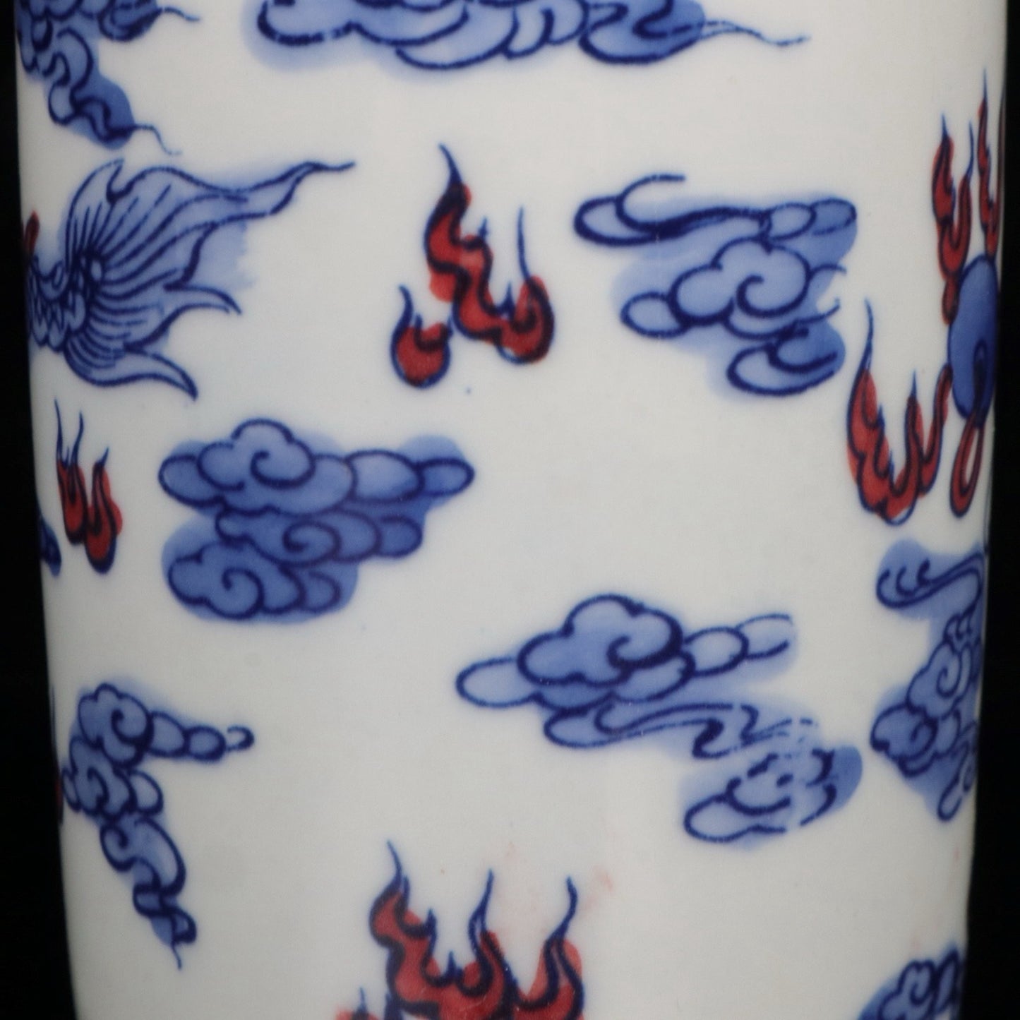 Blue and white glazed red cloud dragon patterned small pen holder