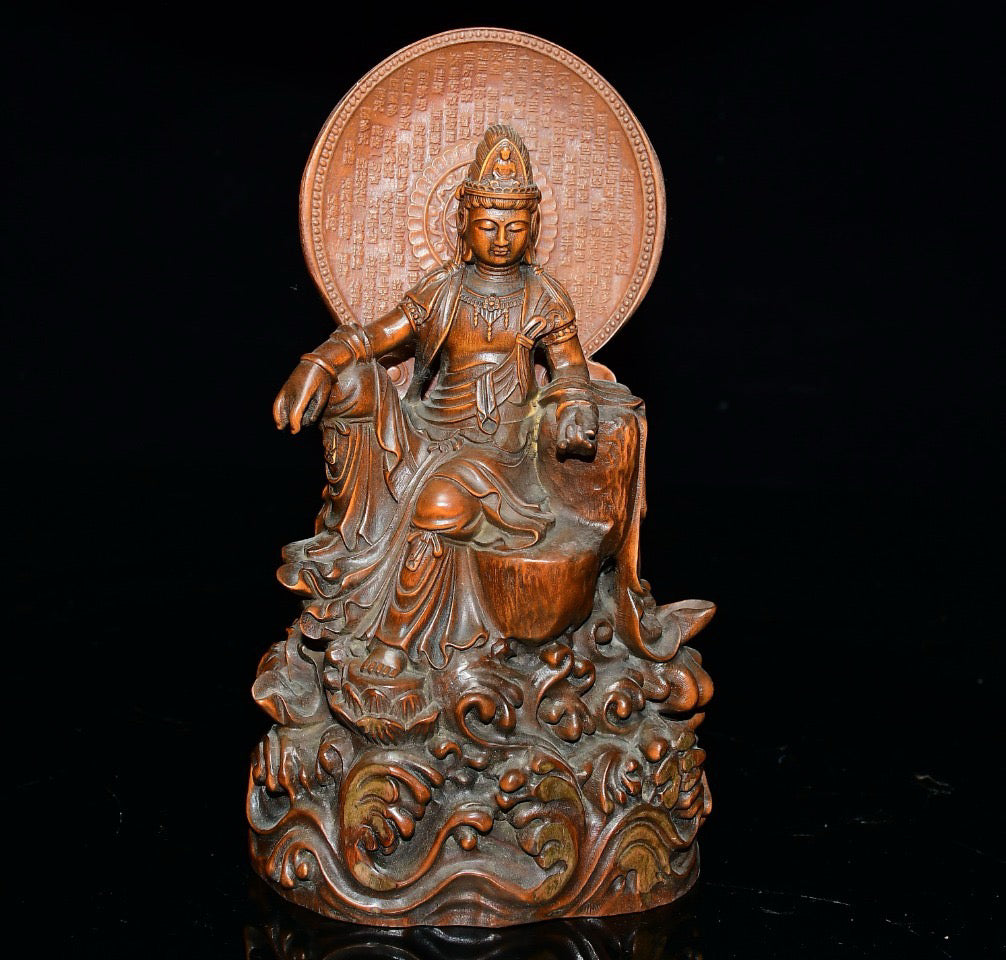 Small leaved boxwood free Guanyin ornament