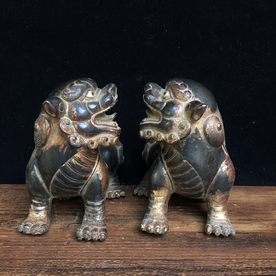 Chinese antique pure copper lion