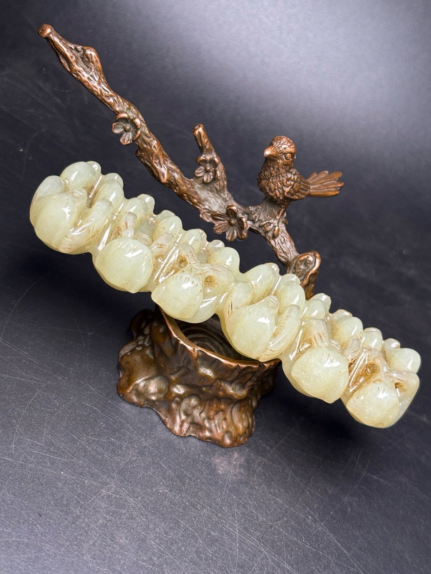 Chinese antique exquisite Hotan Jade pen holder