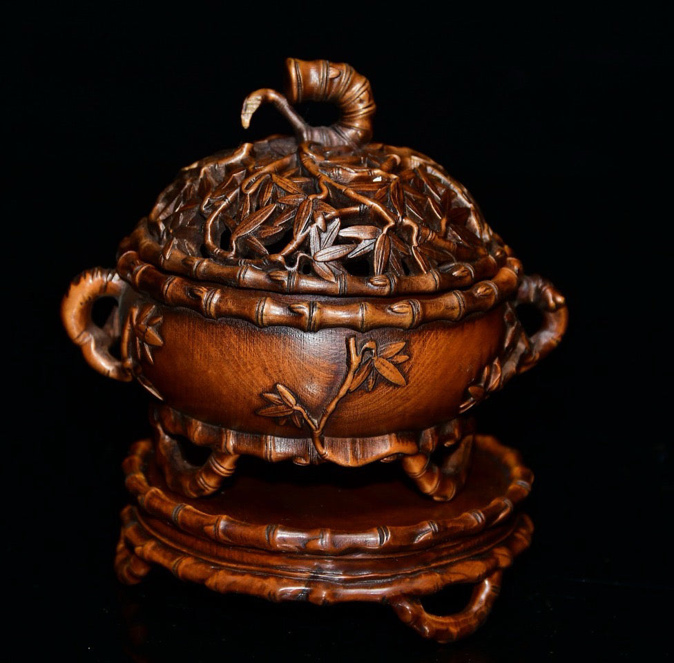 Small leaved boxwood and bamboo leaf three-layer incense burner ornament