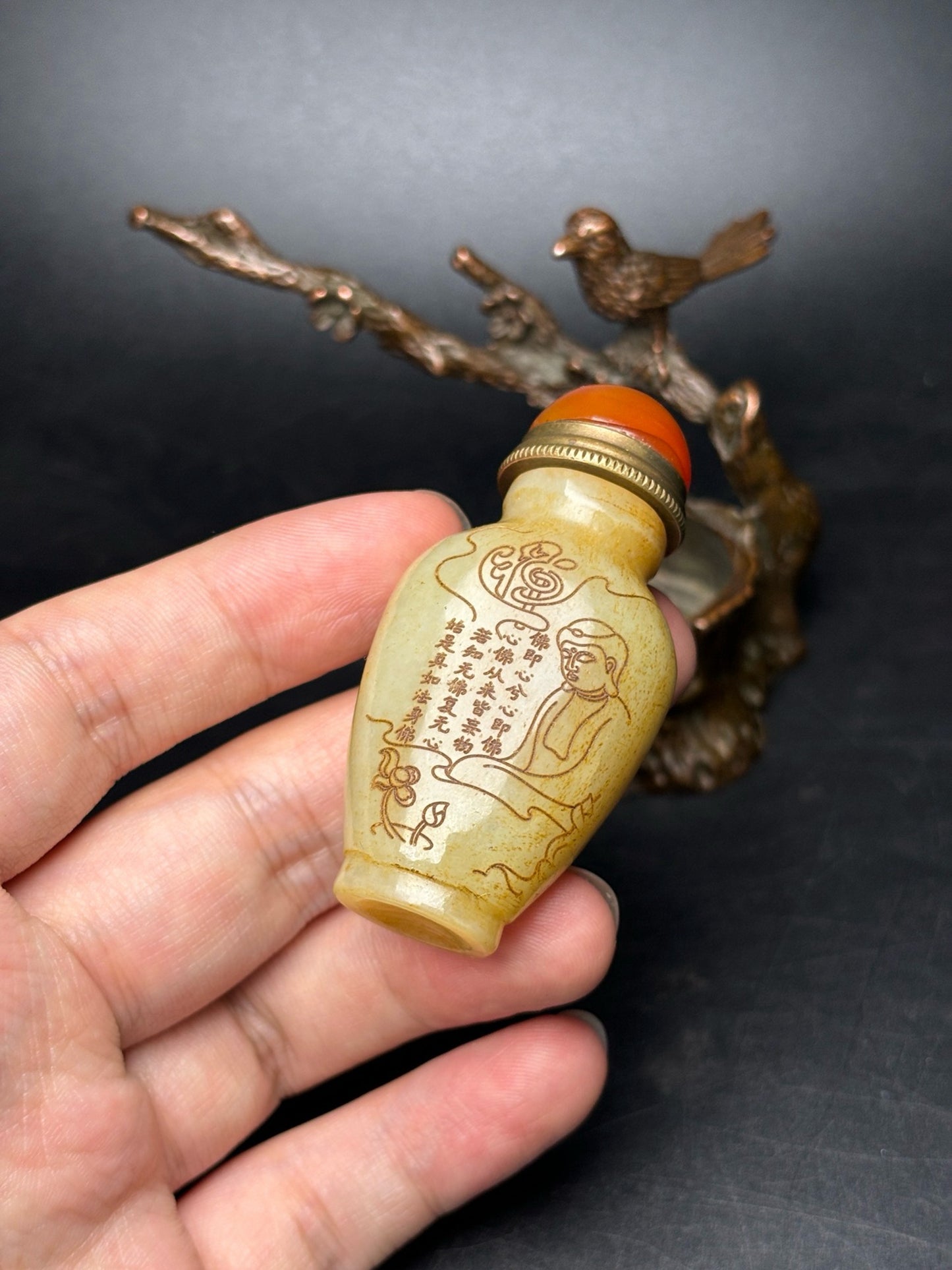 Chinese antique exquisite Hotan Jade snuff bottle