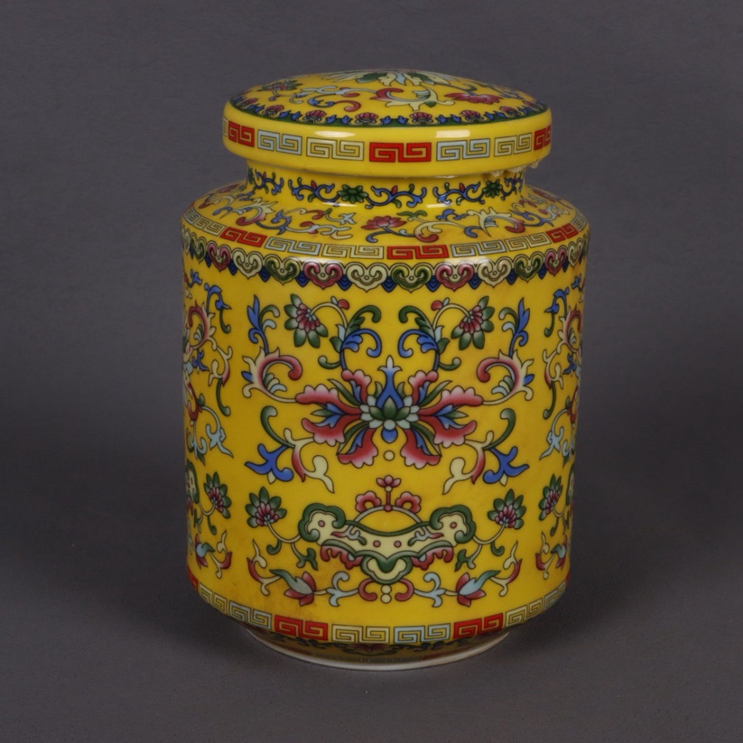 Emperor Yellow Glazed Enamel Colored Flower Blessing Pattern Tea Tube