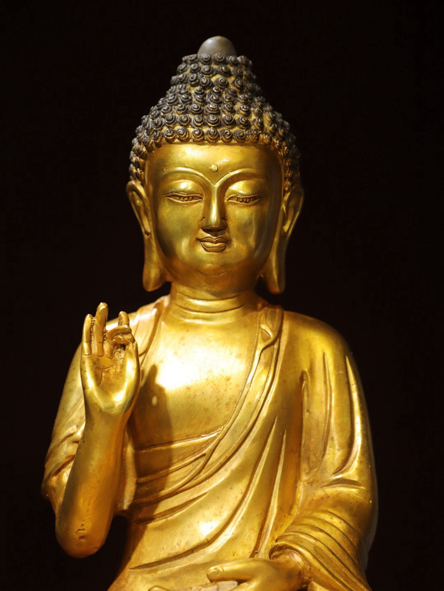 Bronze gilded Buddha statue of the Great Sun Tathagata