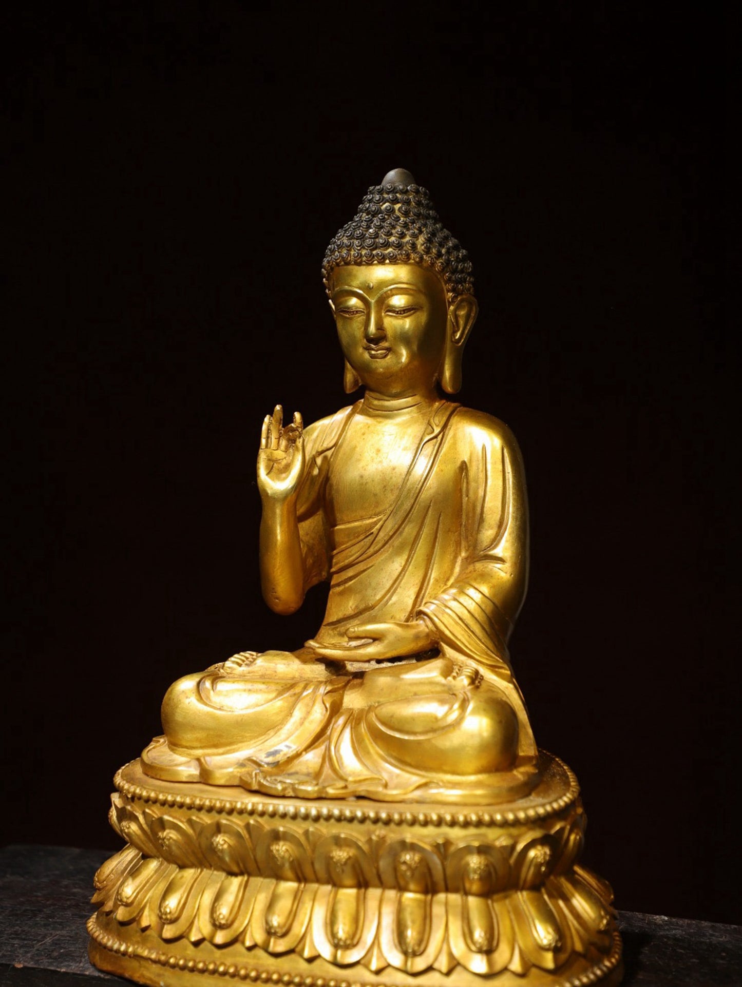 Bronze gilded Buddha statue of the Great Sun Tathagata