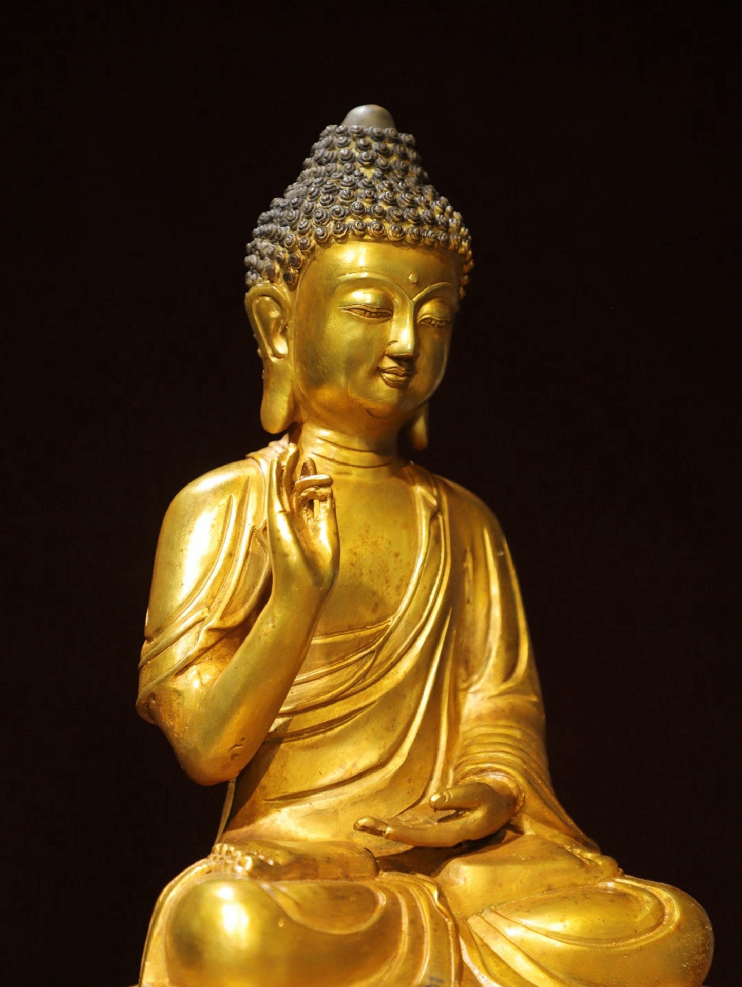 Bronze gilded Buddha statue of the Great Sun Tathagata