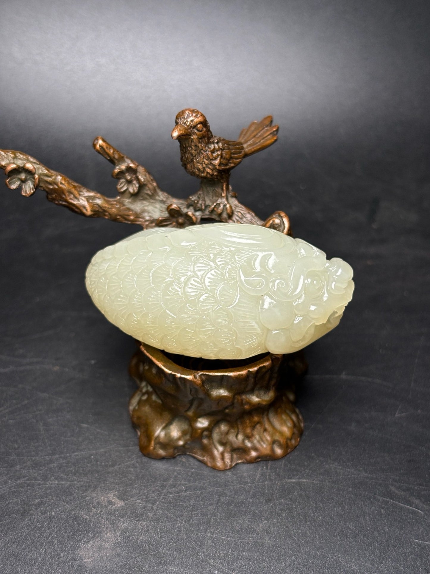 Chinese antique exquisite Hetian jade pendant