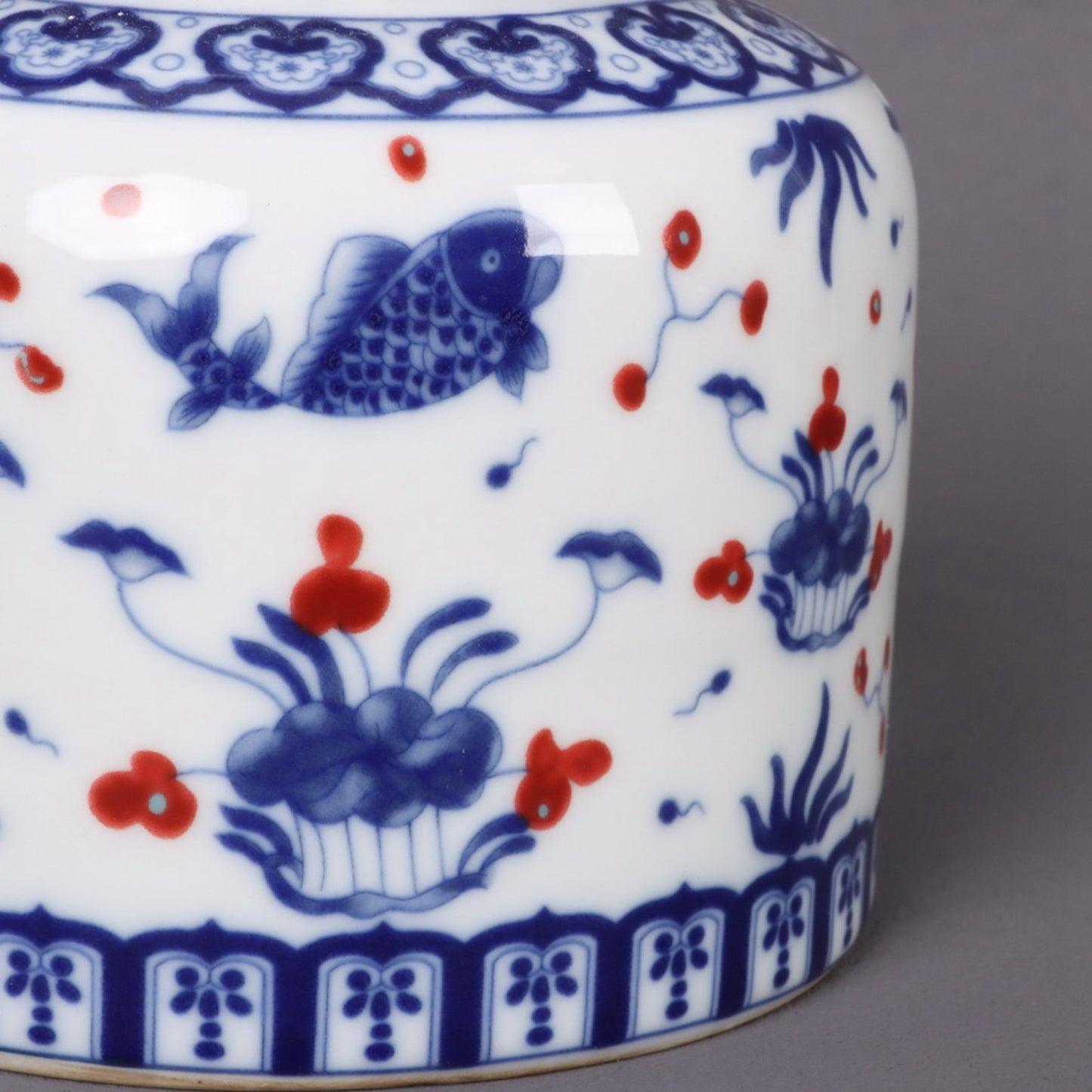 Blue and white glazed red fish algae patterned tea jar