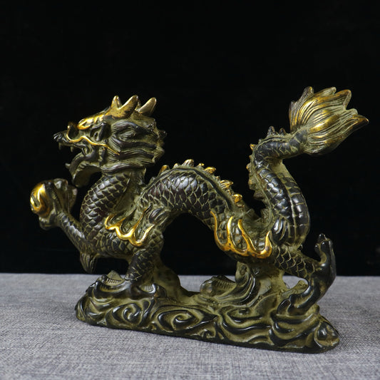 Dragon crawling dragon