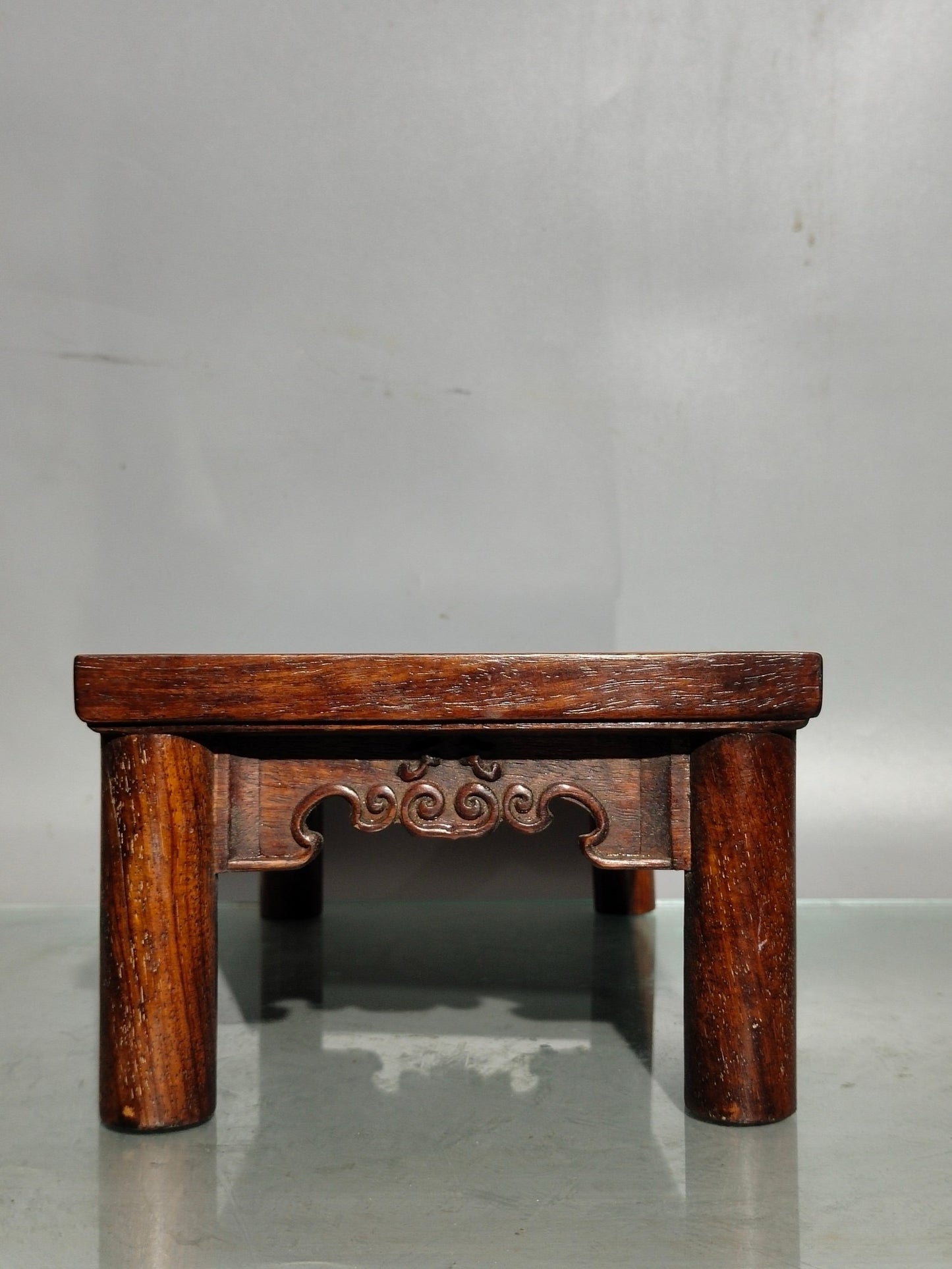 Hua Li Mu Zhao Cai Jin Bao Xiao Kang Table
