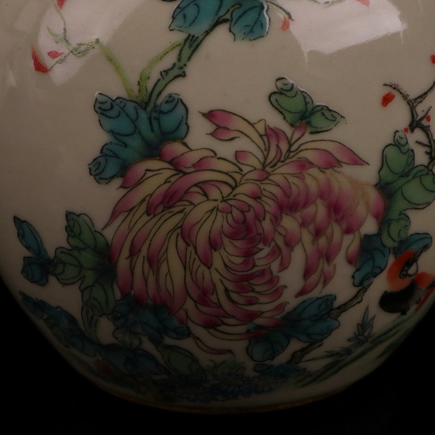 Pink Flower and Bird Pearl Altar