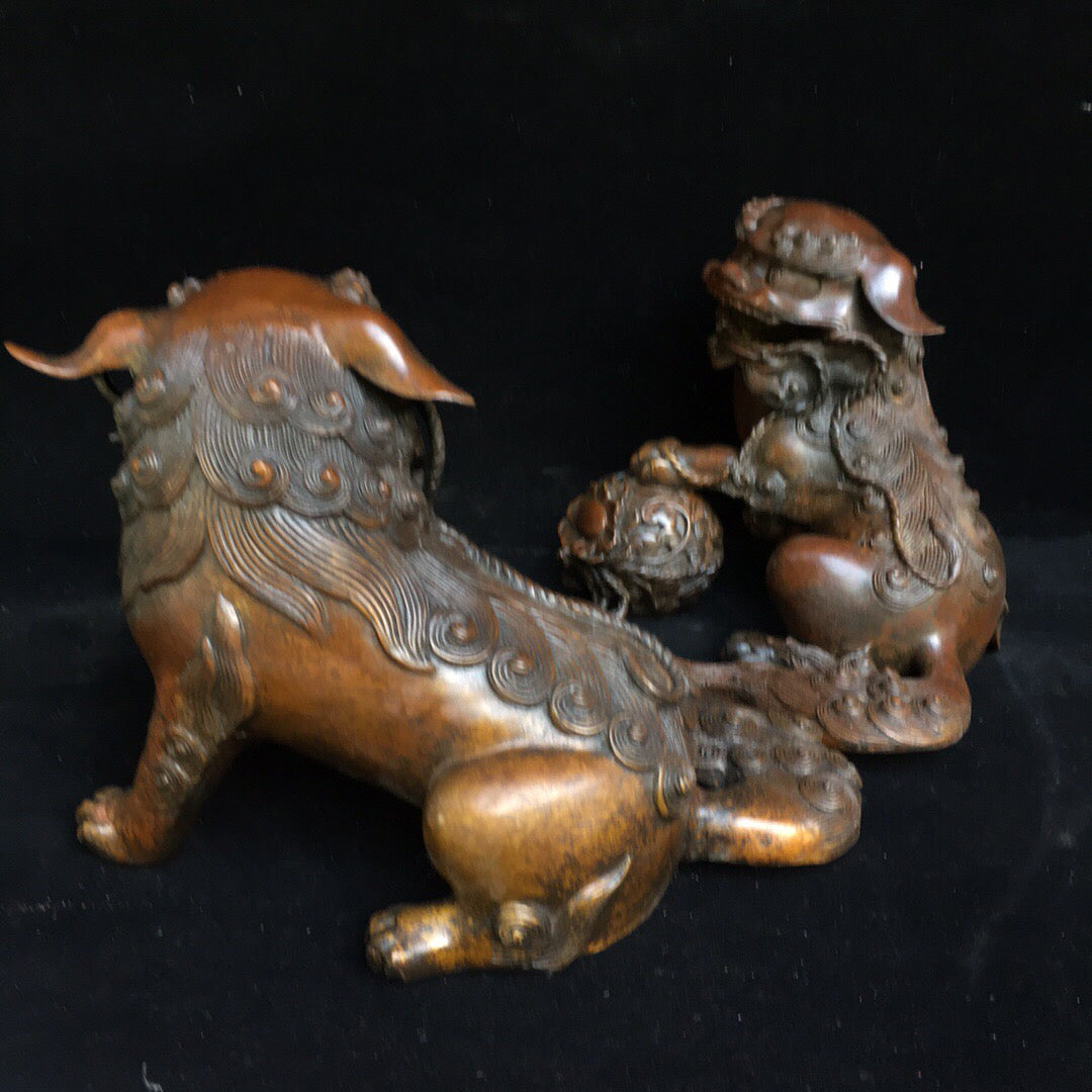 Chinese antique pure copper lion