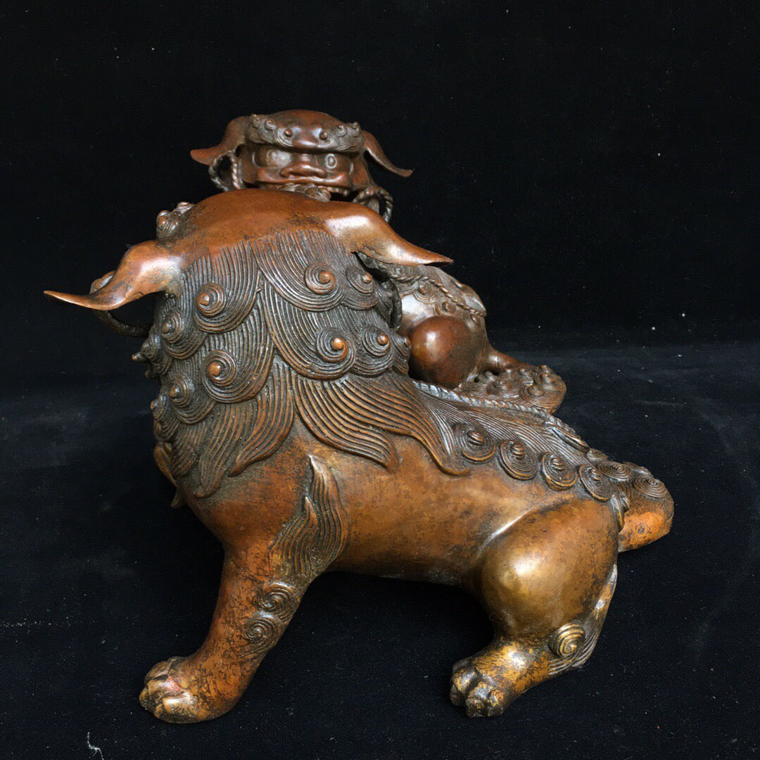 Chinese antique pure copper lion
