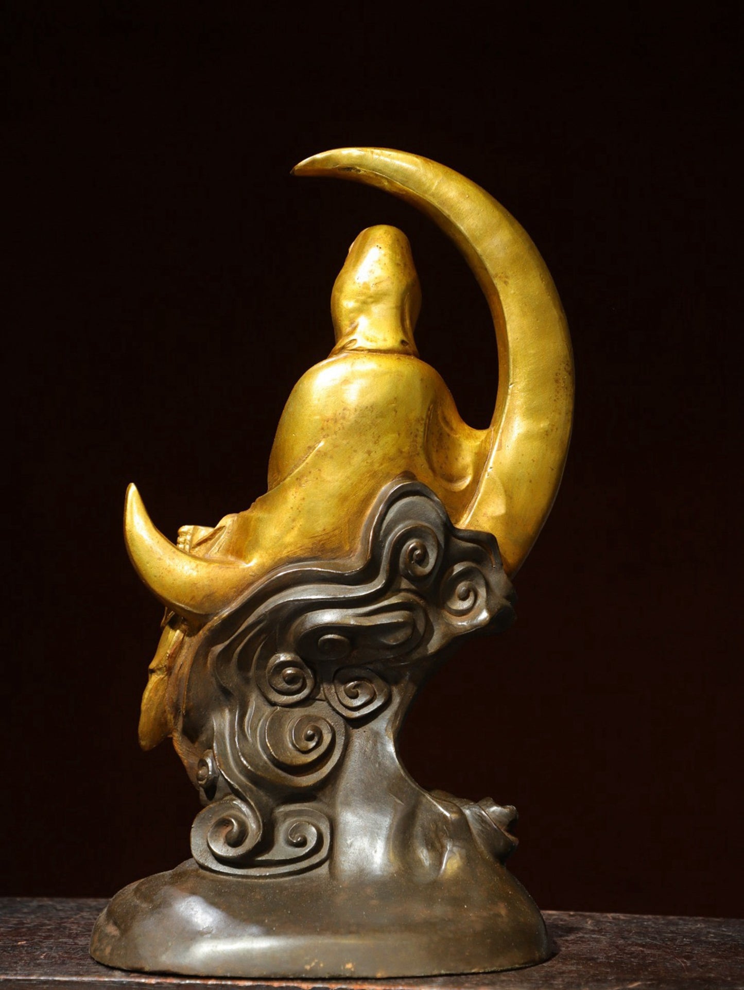 Bronze gilded [Moon Guanyin] Buddha statue