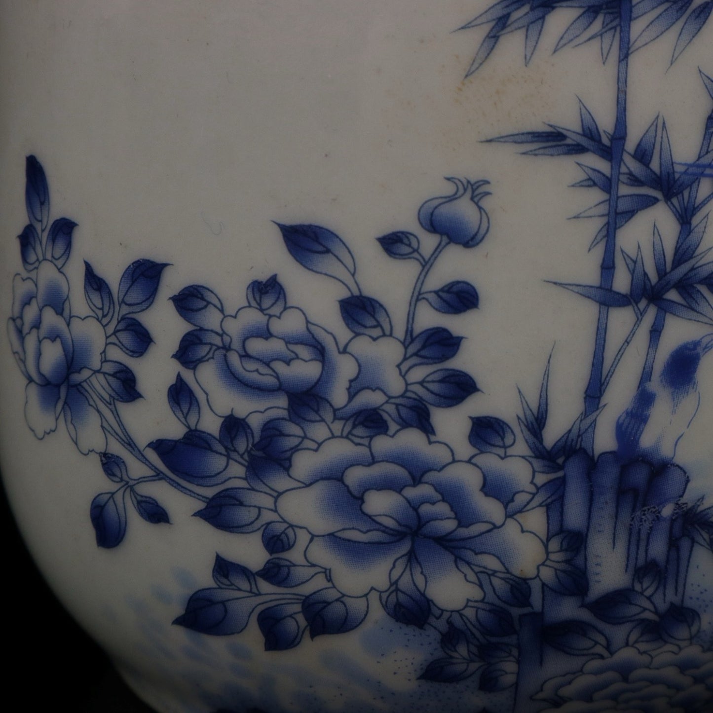 Blue and white, emerald bamboo, flower and bird patterned small ginseng jar