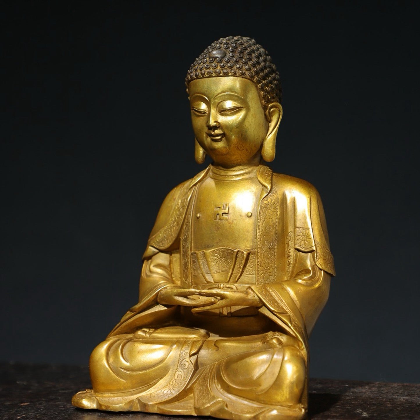 Bronze mud gold Buddha statue of Shakyamuni