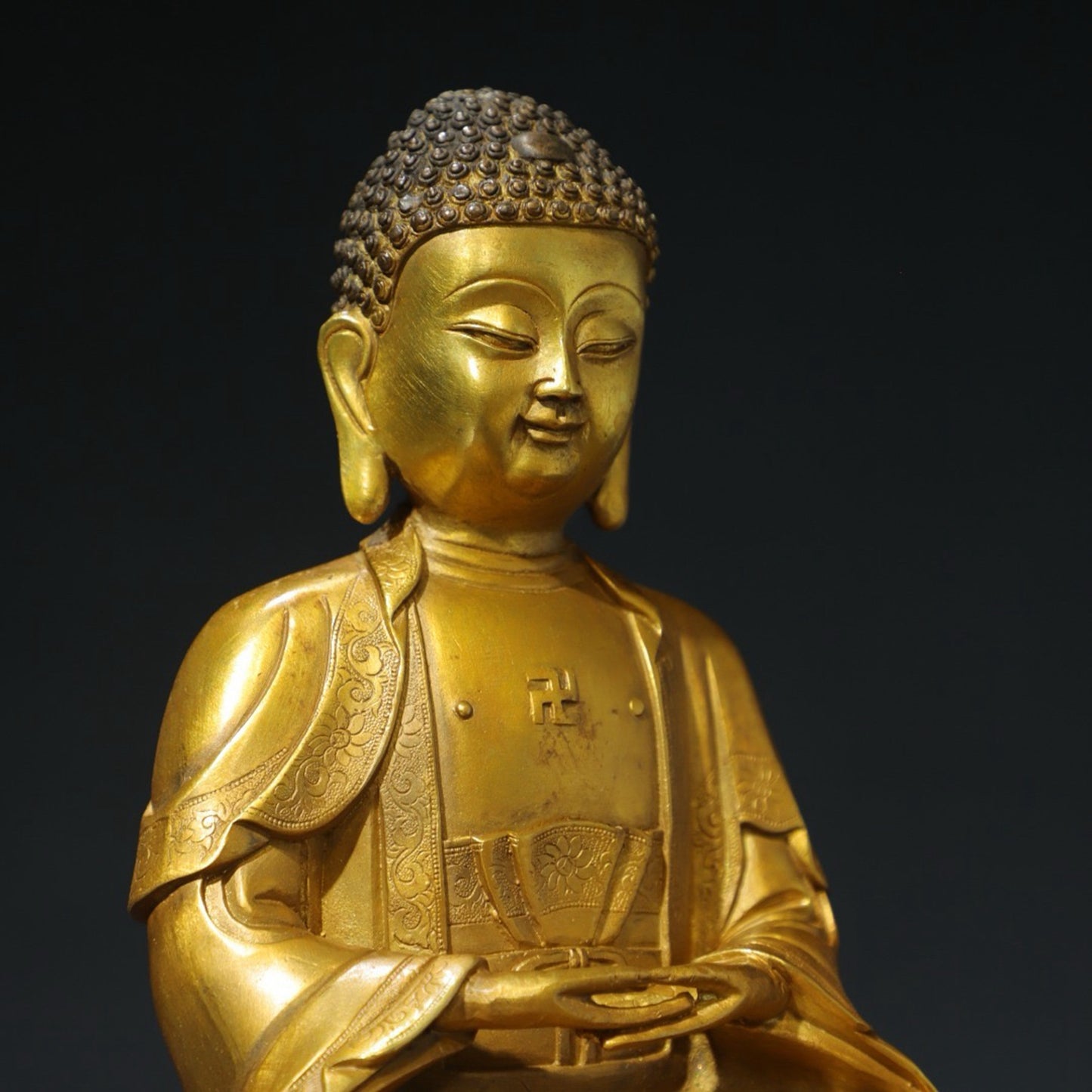 Bronze mud gold Buddha statue of Shakyamuni
