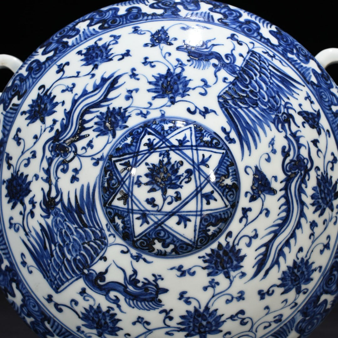 Chinese antique blue and white wall teapot
