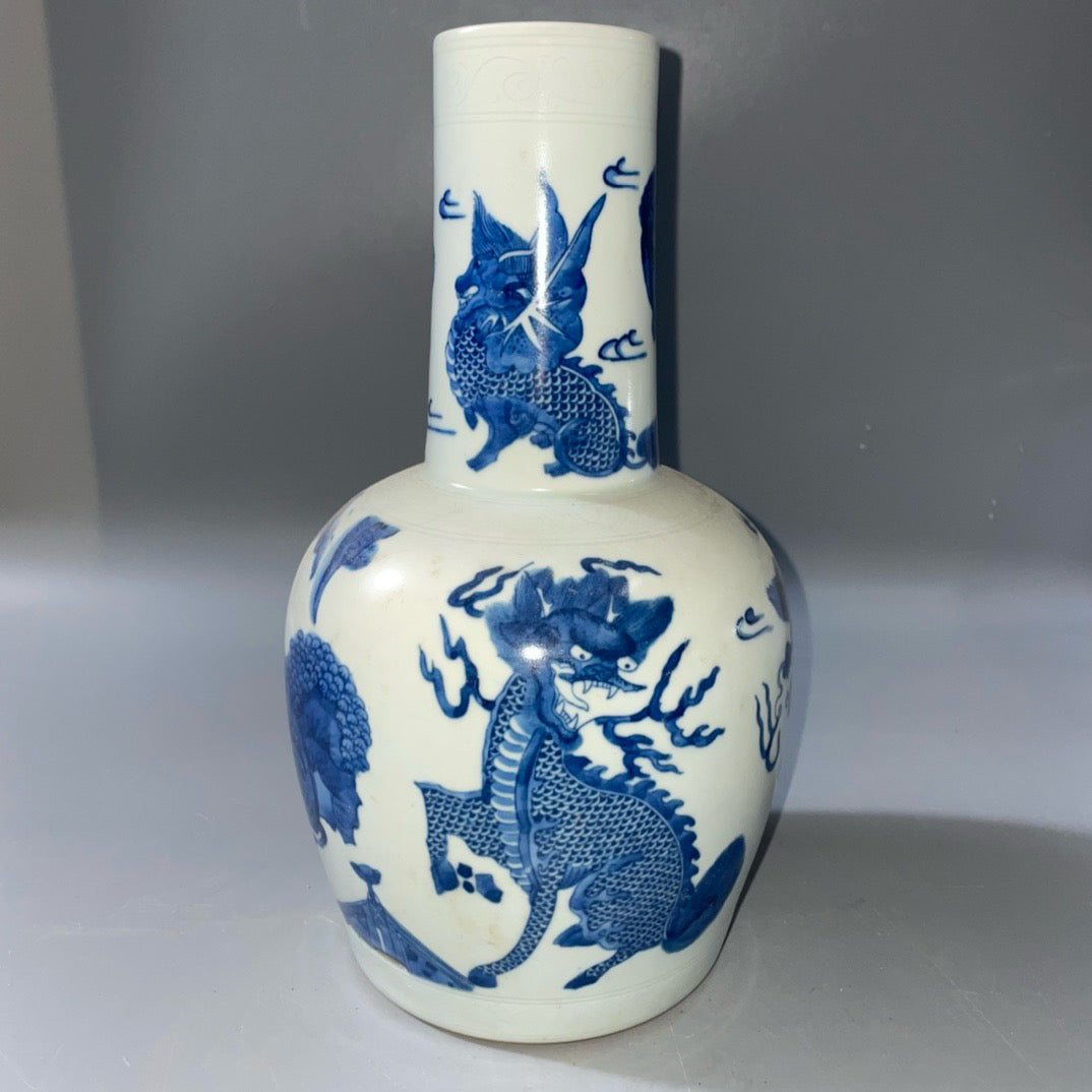 Chinese Antique Beast Tianqiu Bottle