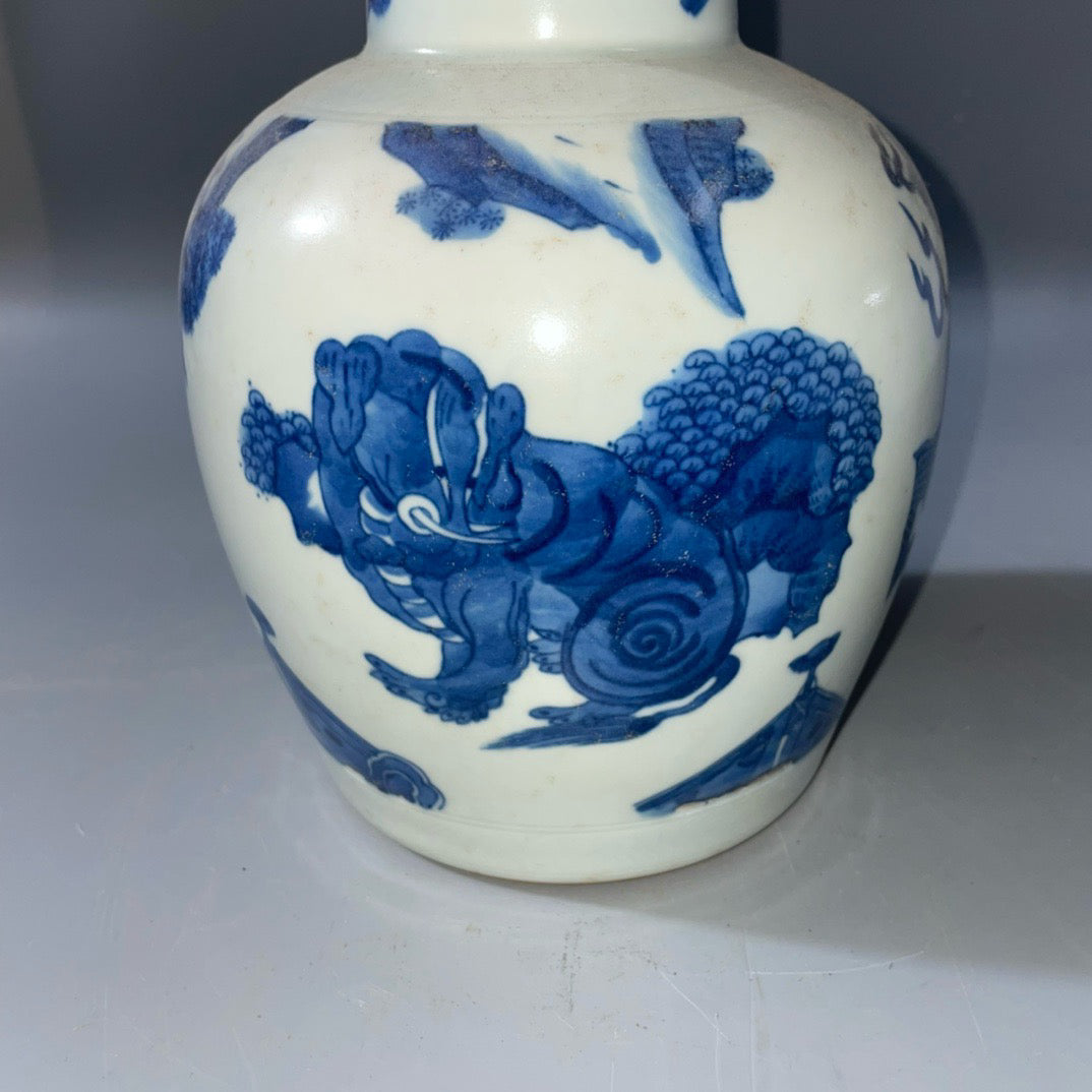 Chinese Antique Beast Tianqiu Bottle