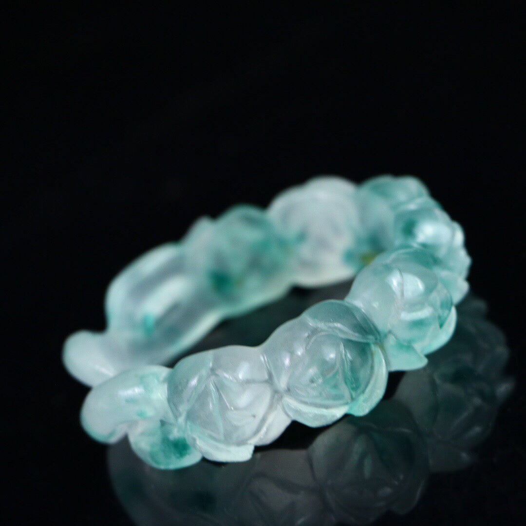 Chinese antique high ice [carved bracelet]