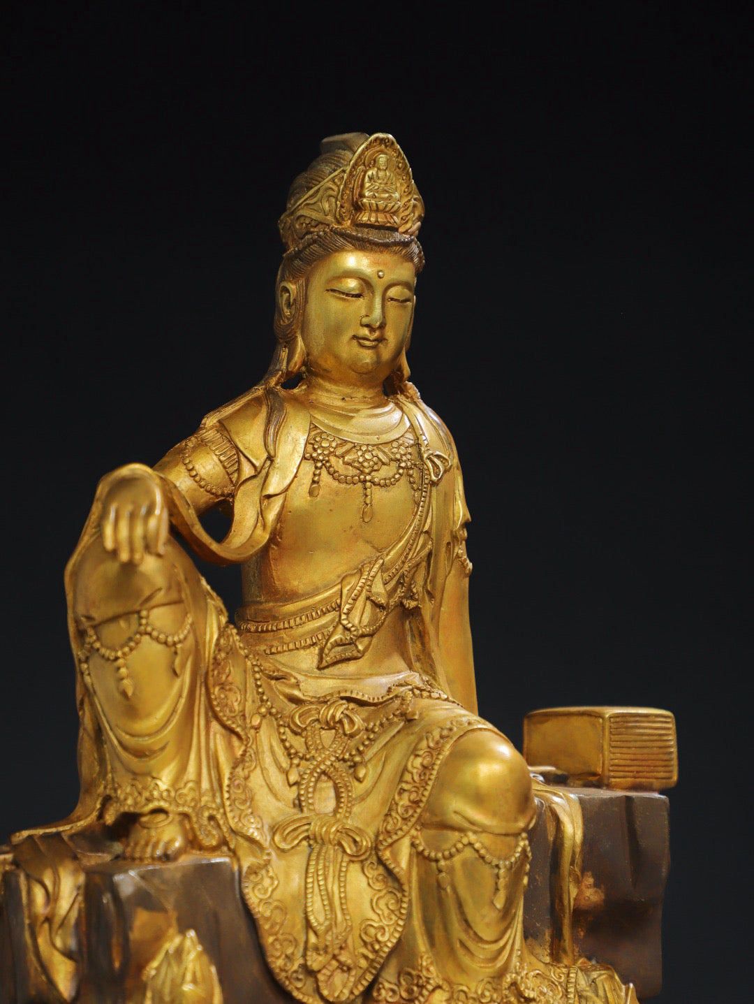 Chinese antique pure copper Buddha statue