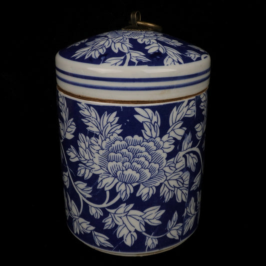 Blue and white peony flower pattern covered jar
