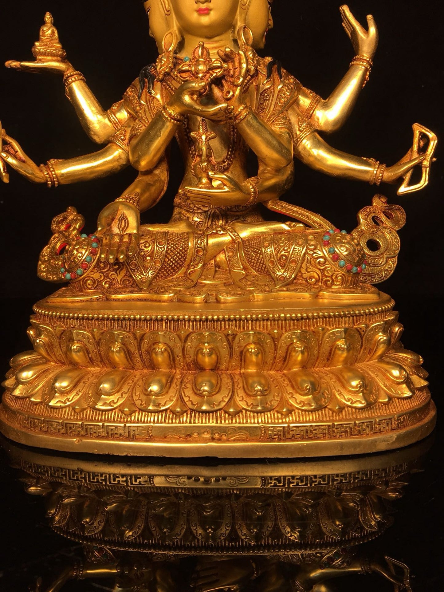 Bronze gilded painted face, revered Buddha Mother Buddha statue